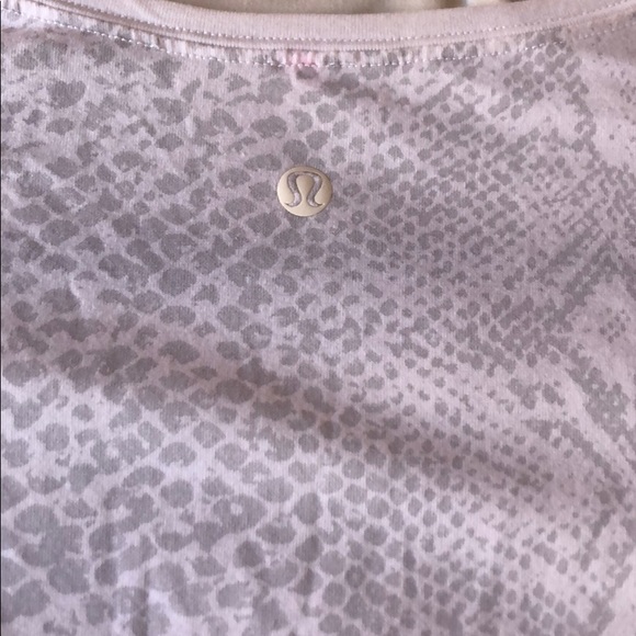 Lululemon Top - Picture 6 of 7